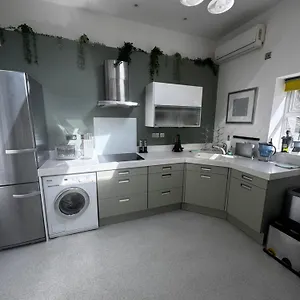 - Courtyard Mews - Garden , Harrogate United Kingdom